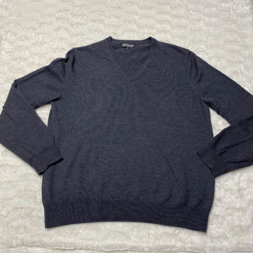 Express Sweater Men's XL Gray Merino 100% Wool V-Neck Long Sleeve Pullover